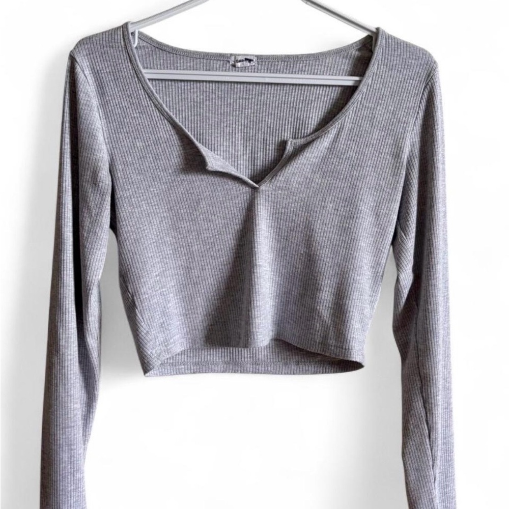 (3 for $30) Garage Heather Grey V-Neck Long Ribbed Sleeve Top, Size S